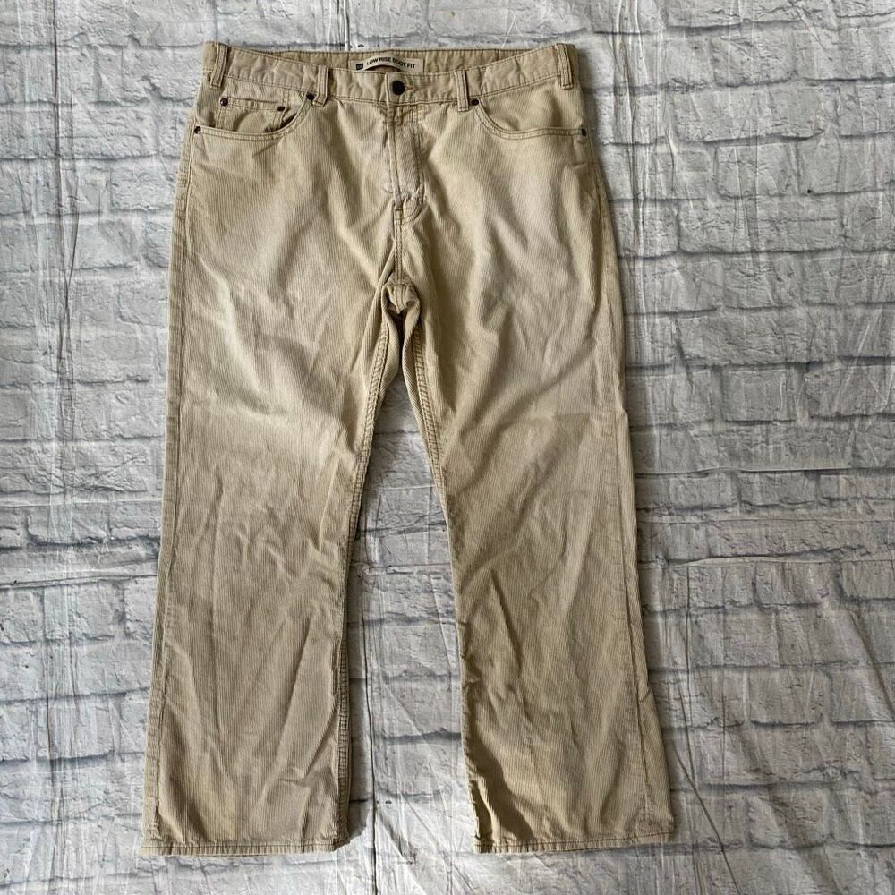 Gap men 38x30 low rise boot fit 100% cotton corduroy pants beige